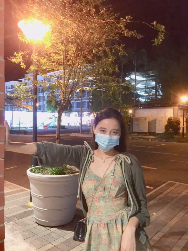 FREELANCE MODEL SERVICE 
I am willing to online model for Taobao Women Fashion.