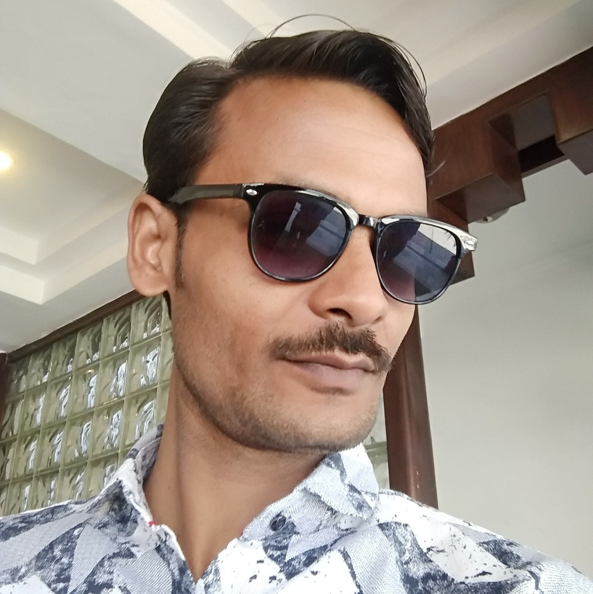 Vivek Kumar Gupta-Freelancer in Kanpur,India