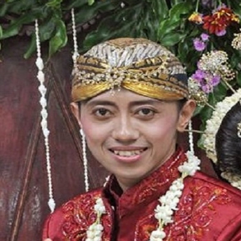 Tri Handoyo-Freelancer in Yogyakarta,Indonesia