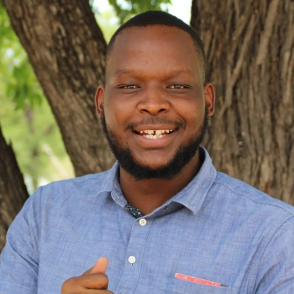 Lives Tshekiso-Freelancer in Gaborone,Botswana