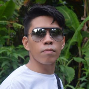 Francis Baylon-Freelancer in Boracay,Philippines