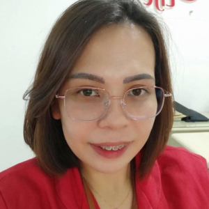Gloria Muntuan-Freelancer in Manado,Indonesia