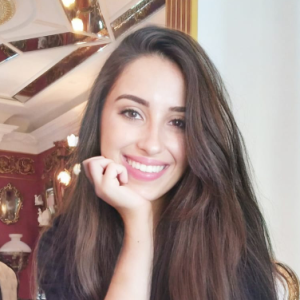 Luana Barcellos-Freelancer in Balneário Camboriú,Brazil