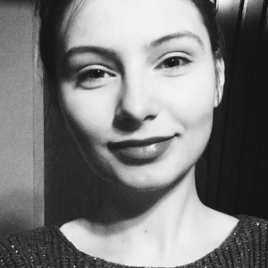 Loree Lamia-Freelancer in ,Romanian