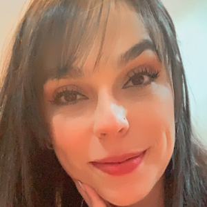 Any Caroline Mazuroski-Freelancer in Curitiba,Brazil