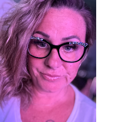 Sara Francis-Freelancer in Parkersburg,USA