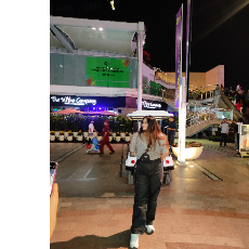 Ayushi Saxena-Freelancer in Gurugram,India