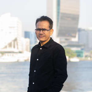 Manoj Zinzuwadia-Freelancer in Dubai,UAE