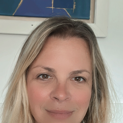 Vanessa Nacari-Freelancer in Lisbon,Brazil