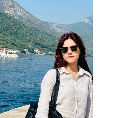 Mara Dicu-Freelancer in Roman,Romanian