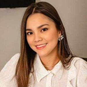 Yolanda Español-Freelancer in GMA,Philippines