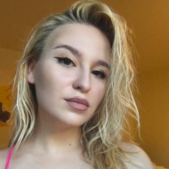 Bianca Popescu-Freelancer in Sector 6,Romanian