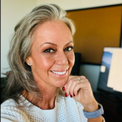 Lisa Vaillancourt-Freelancer in Meherrin,USA