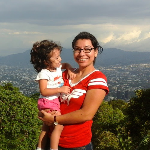 Nadia Vargas-Freelancer in Santa Tecla,El Salvador