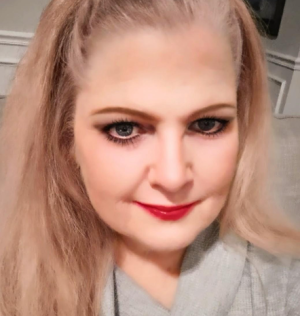 Sarah Hinshaw-Freelancer in Murfreesboro,USA