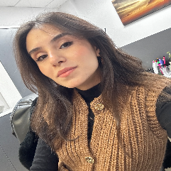 Kubra Tazegul-Freelancer in İzmir,Turkey