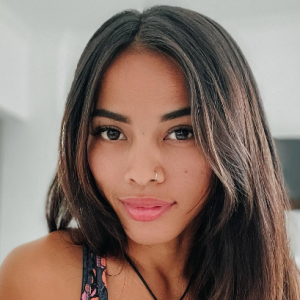 Anita Zahra-Freelancer in ,Indonesia