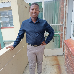 Fezile Dlali-Freelancer in Port Elizabeth,South Africa