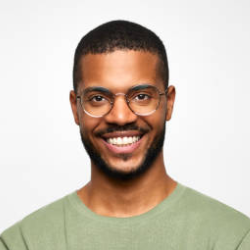 Lee-Freelancer in Nairobi,Kenya