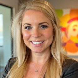 Julia Riera-Freelancer in Enumclaw,USA