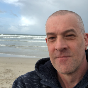 Warren-Freelancer in Jeffreys Bay,South Africa