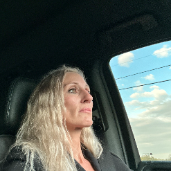 Terri Rutledge-Freelancer in Springfield,USA