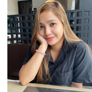 Angelyn Obcemani-Freelancer in Santa Cruz,Philippines