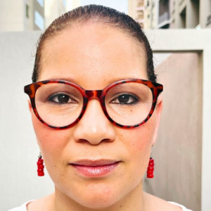 Arlene Aarons-Freelancer in Dubai,UAE
