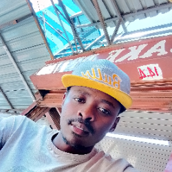 Maxwell Kihagi-Freelancer in Kiriaini,Kenya