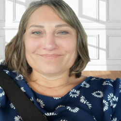 Angela Burch-Freelancer in Madison,USA