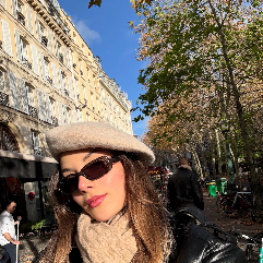 Lara Turk-Freelancer in ,Italy