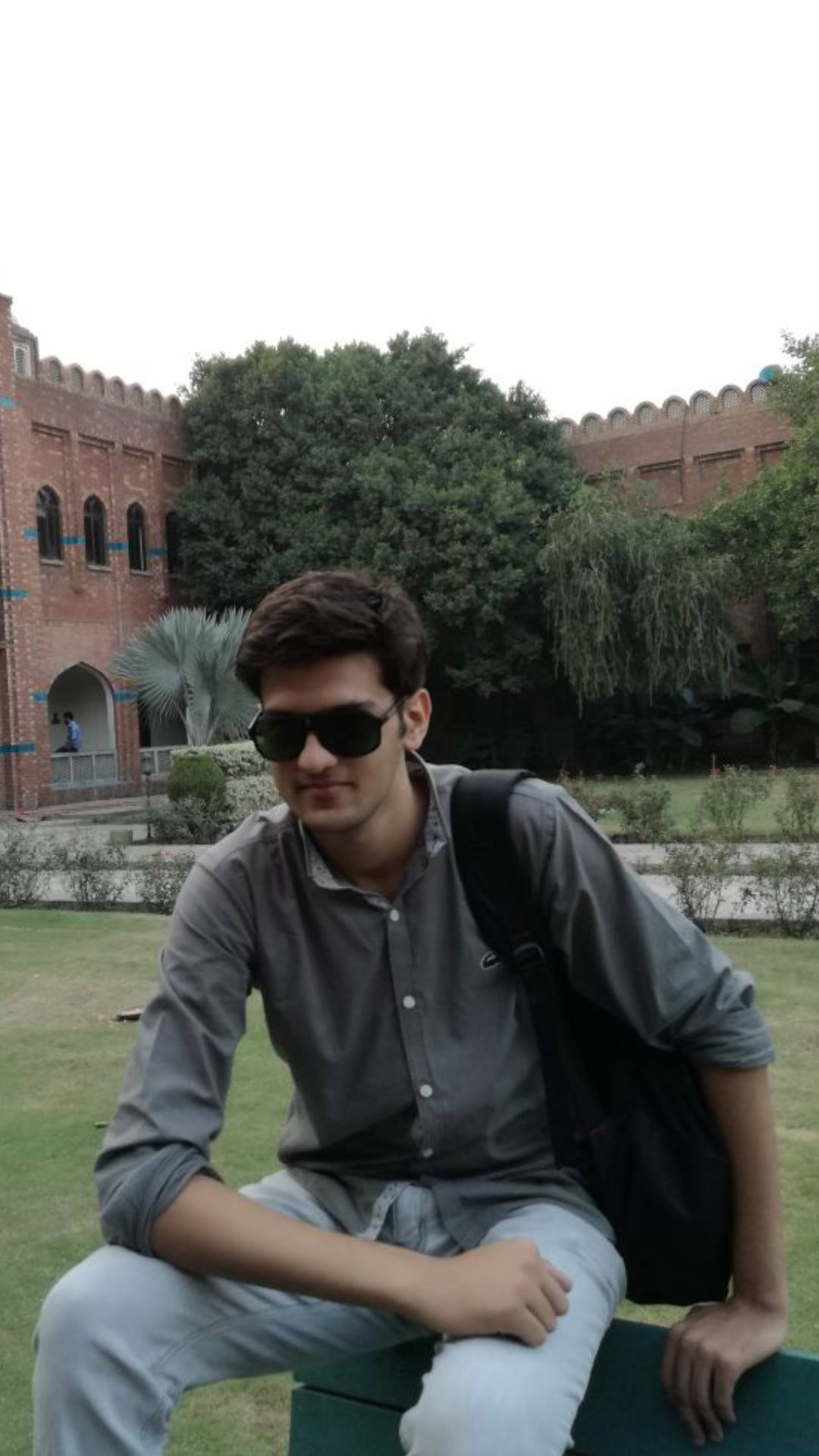 Zain Ghazanfar-Freelancer in Lahore,Pakistan