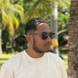 Nava Miara-Freelancer in Gqeberha,South Africa