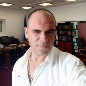 Andi Topala-Freelancer in Găești,Romanian