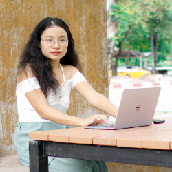 Theint Waddy Lynn-Freelancer in Tambon Lak Hok,Thailand
