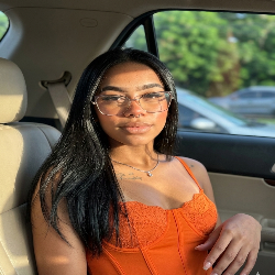 Taynarah Carvalho-Freelancer in ,Brazil