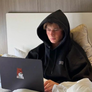 Dlx Chase-Freelancer in Winnipeg,Canada