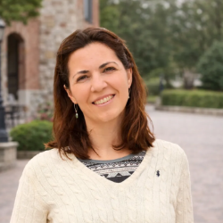 Luciana Cristina Vargas Da Cruz Camillo-Freelancer in Ourém,Portugal
